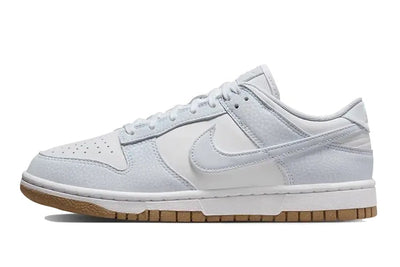 Ein beliebter Nike Dunk Low Next Nature Football Grey. - Valued