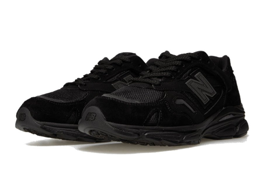 All black new balance online