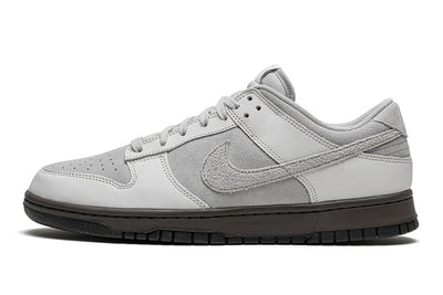 Nike Dunk Low Ironstone - Valued