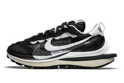 Nike Vaporwaffle Sacai Black White - Valued